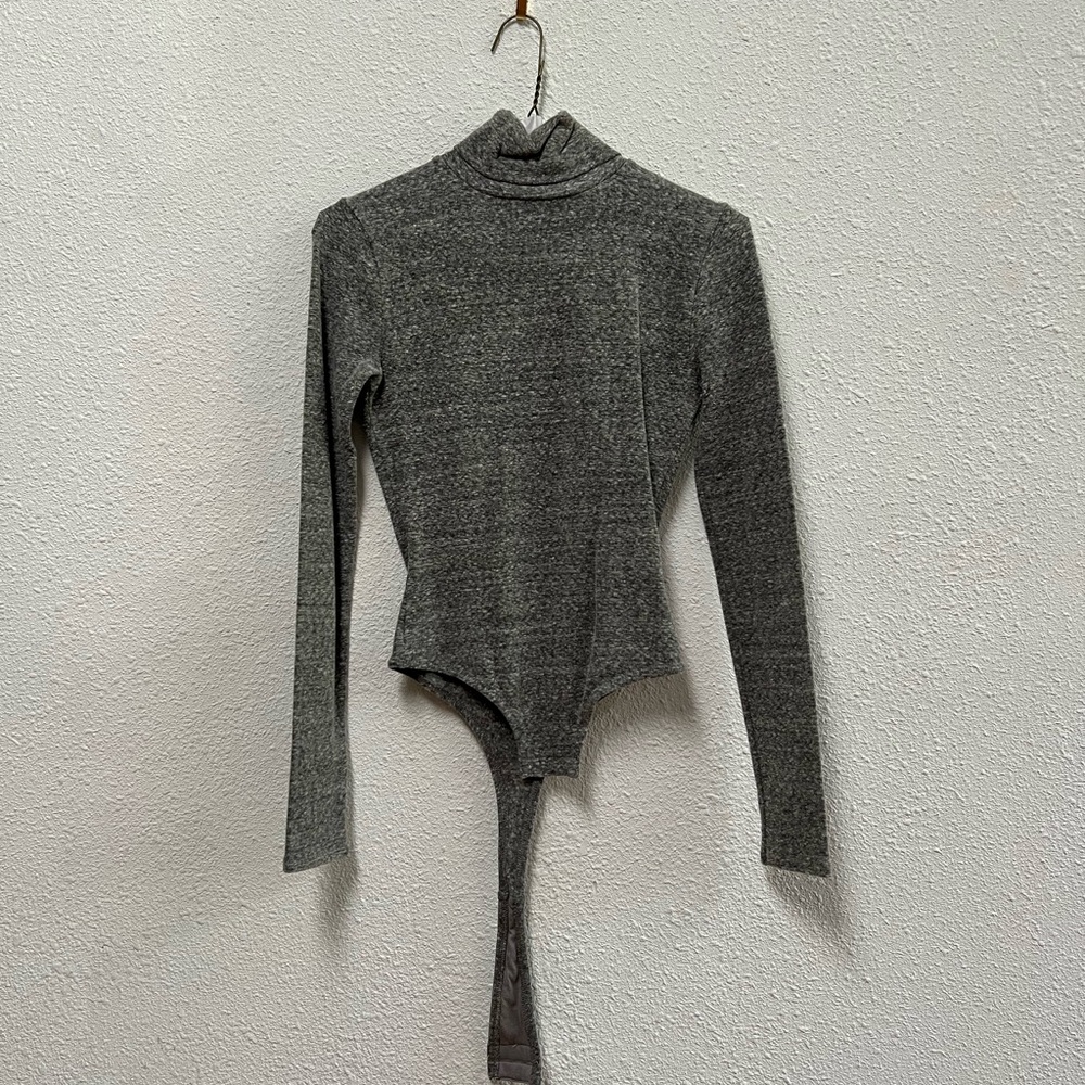 Madewell Gray Asymmetrical Fitted Bodysuit